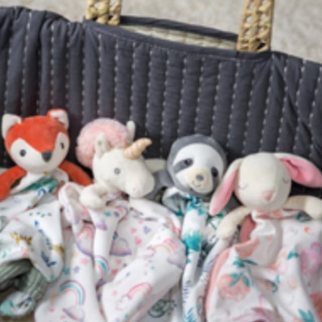 MM Little Knottie Blanket-Asst