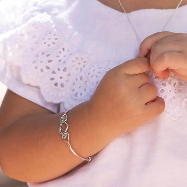 CM Sterling Silver Bangle Heart Bracelet