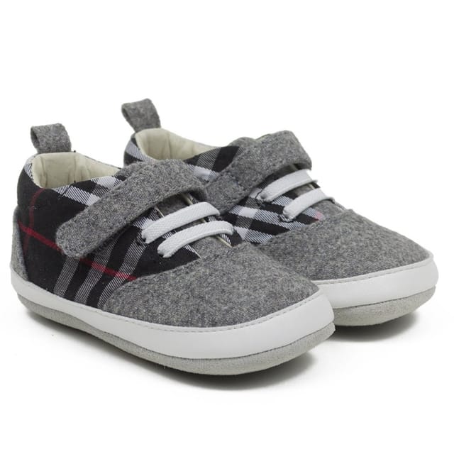 Robeez Denver First Kicks-Charcoal